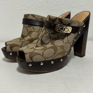 Coach Jodi Tan Signature Canvas Peep-Toe Clog Heels with Gold Buckle y2k vintage